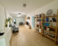 Resale - Apartment -
Torrevieja - Centro