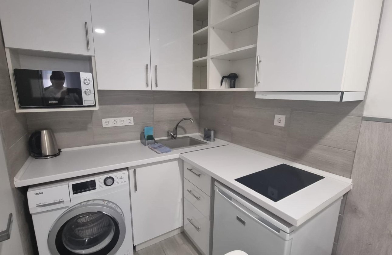 Resale - Apartment -
Torrevieja - Centro
