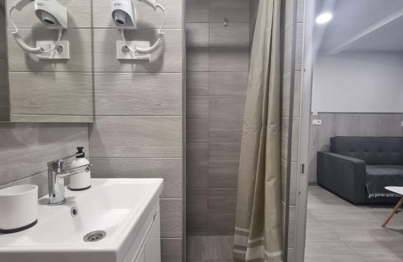 Resale - Apartment -
Torrevieja - Centro