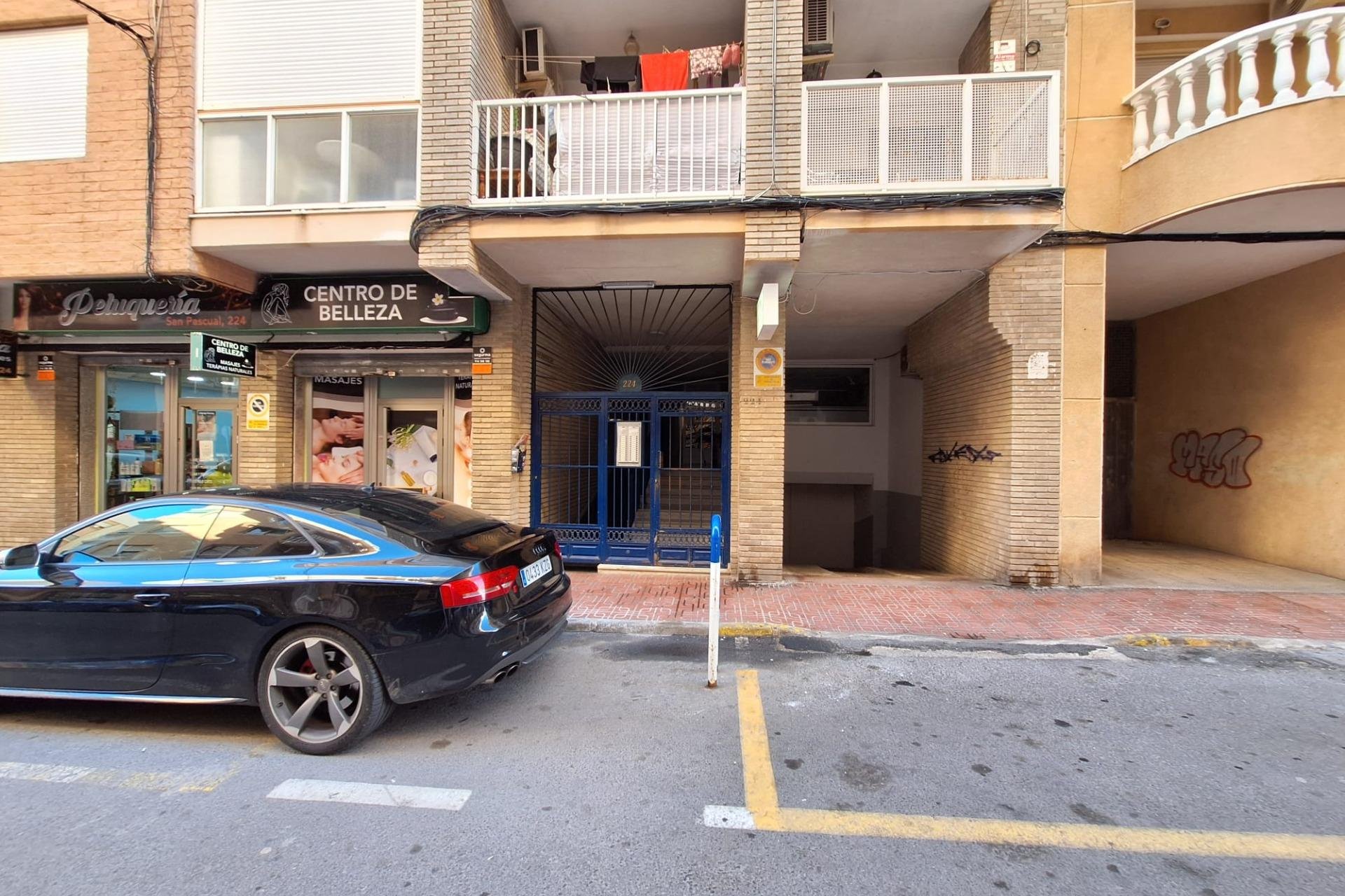 Resale - Apartment -
Torrevieja - Centro