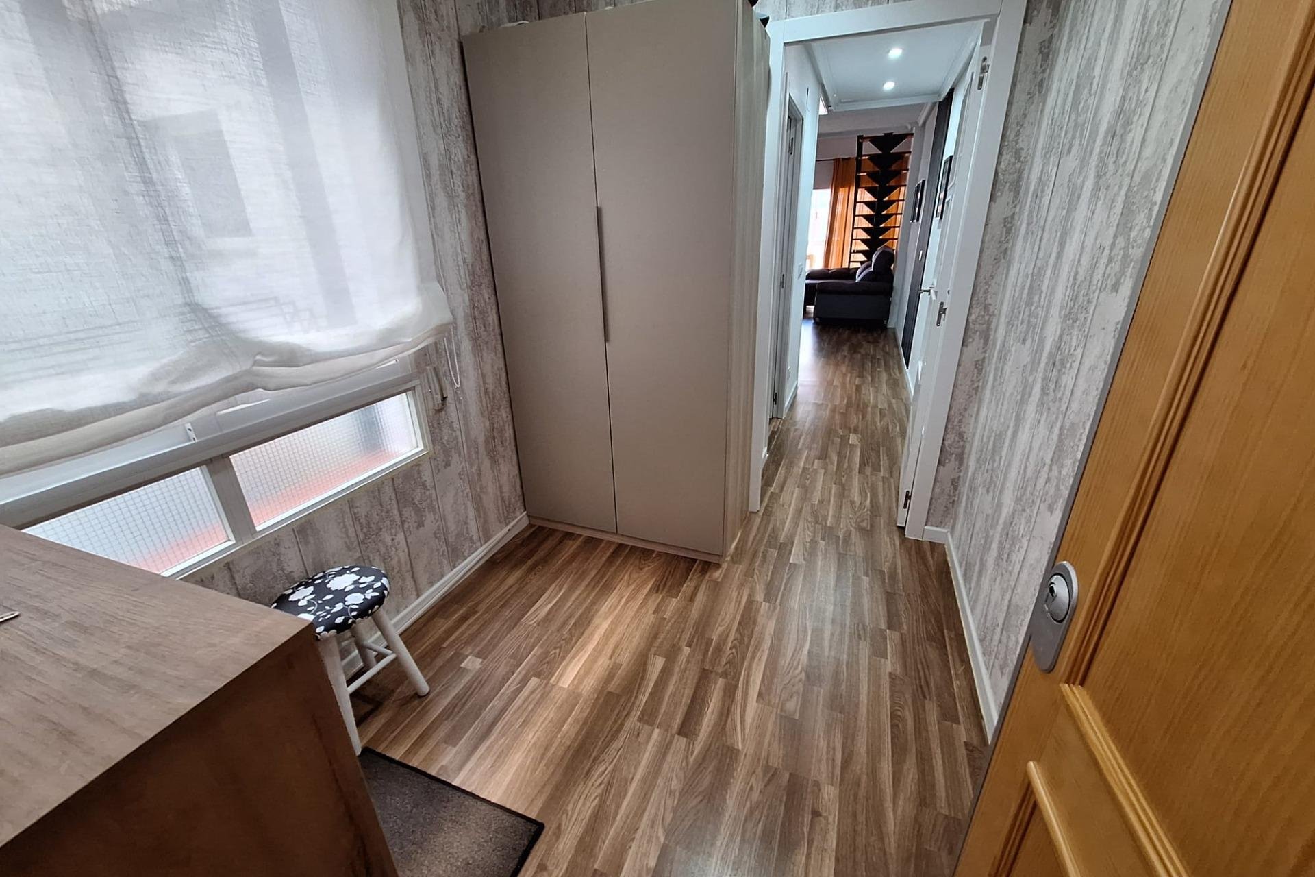 Resale - Apartment -
Torrevieja - Centro