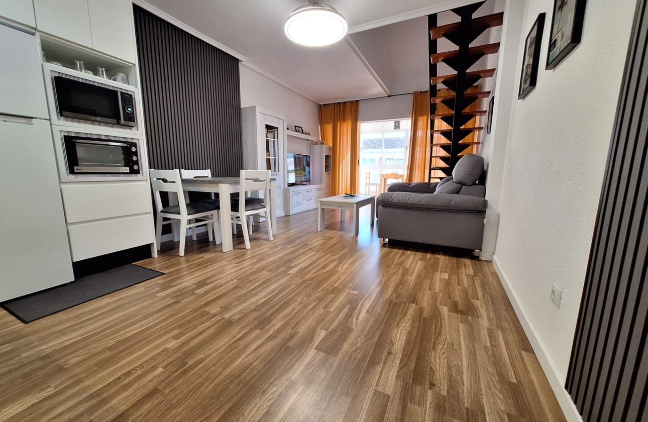 Resale - Apartment -
Torrevieja - Centro