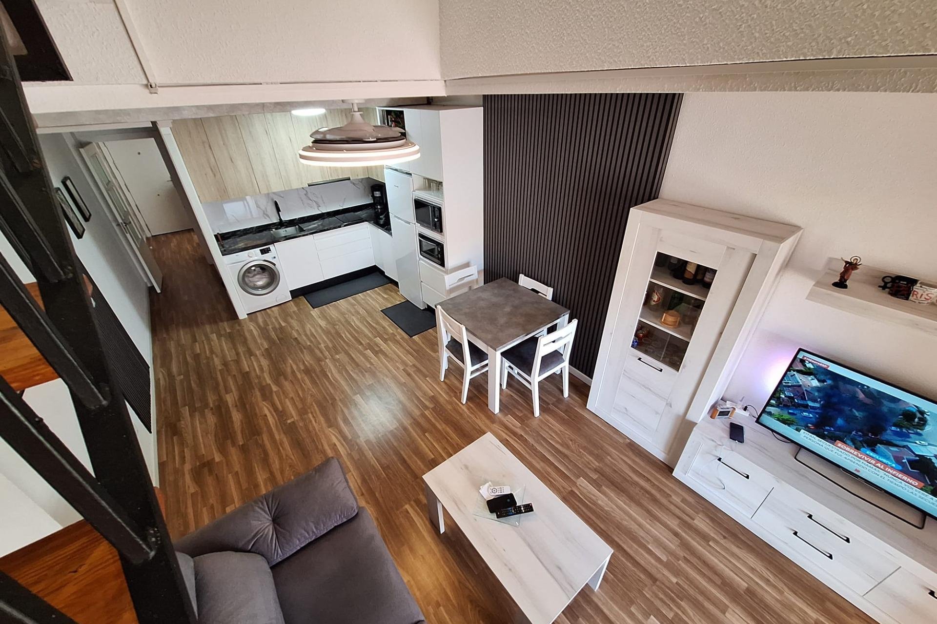 Resale - Apartment -
Torrevieja - Centro