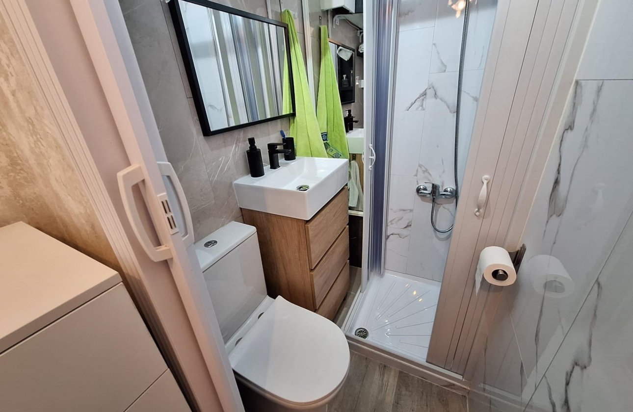 Resale - Apartment -
Torrevieja - Centro