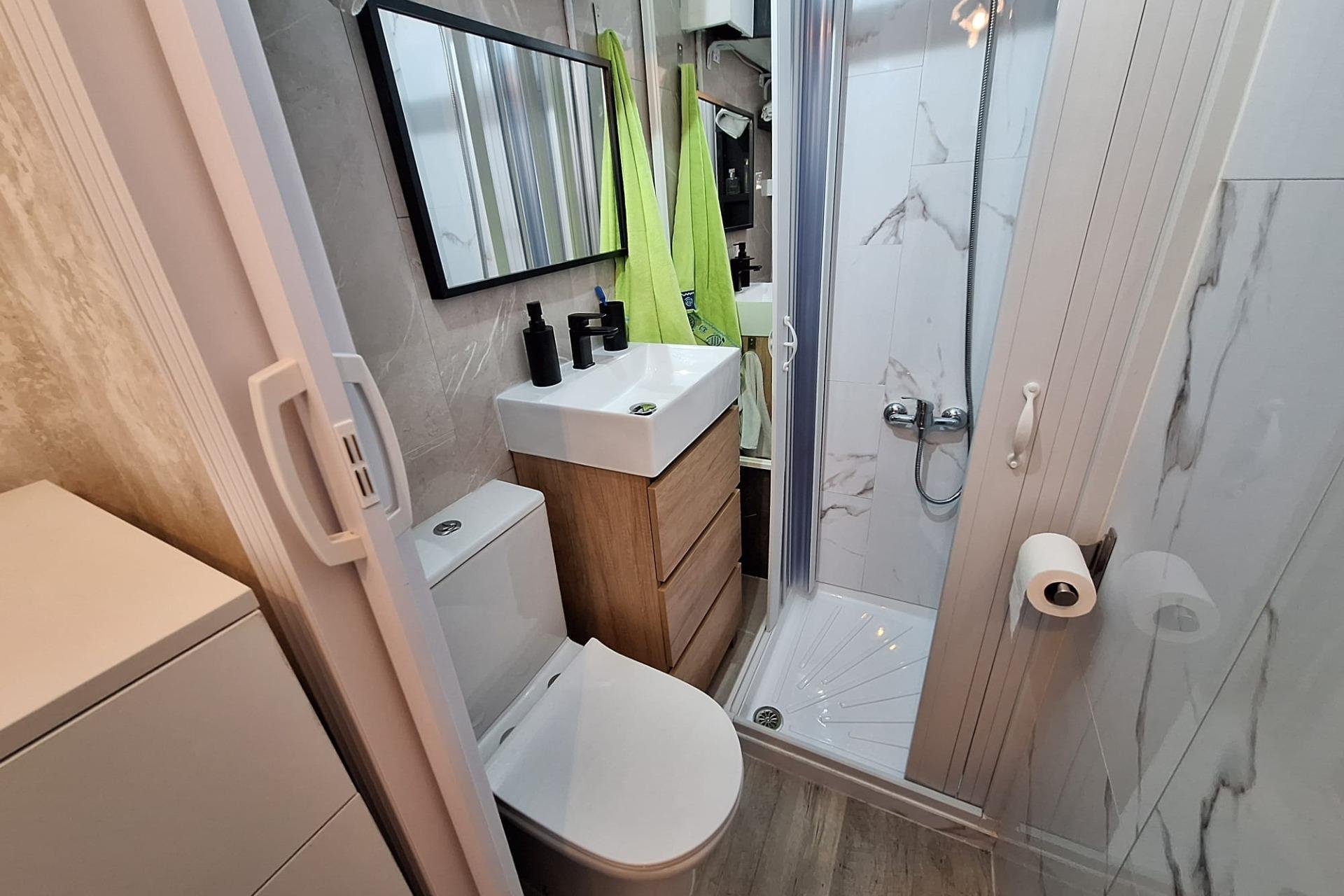 Resale - Apartment -
Torrevieja - Centro