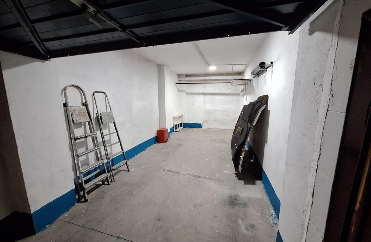 Resale - Apartment -
Torrevieja - Centro
