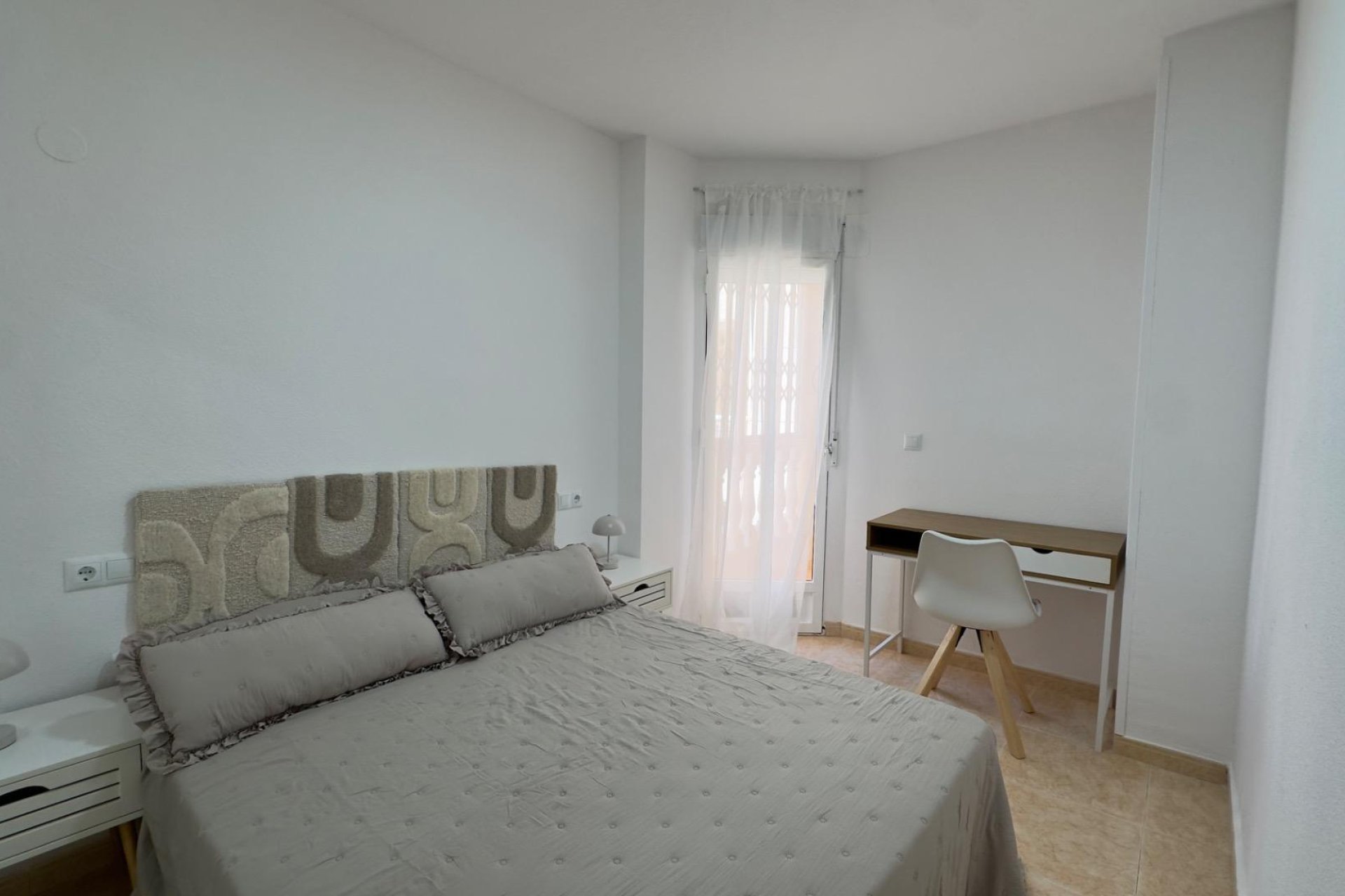 Resale - Apartment -
Torrevieja - Centro