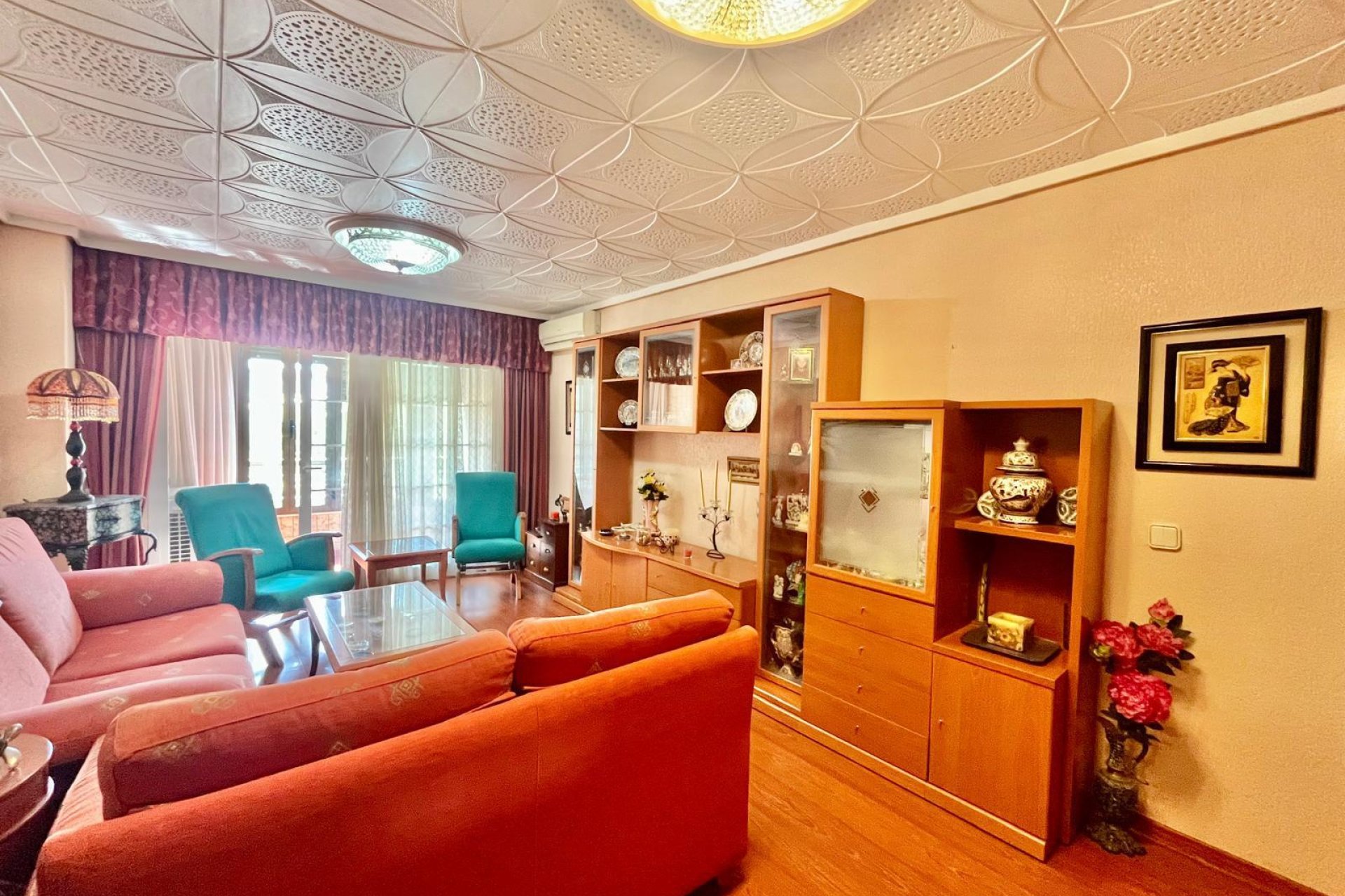 Resale - Apartment -
Torrevieja - Centro