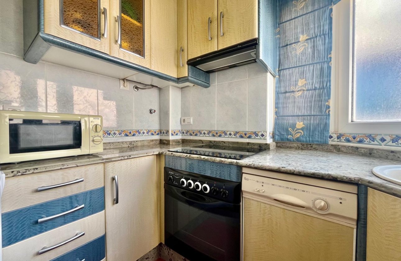 Resale - Apartment -
Torrevieja - Centro