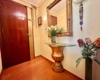 Resale - Apartment -
Torrevieja - Centro