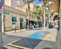 Resale - Apartment -
Torrevieja - Centro