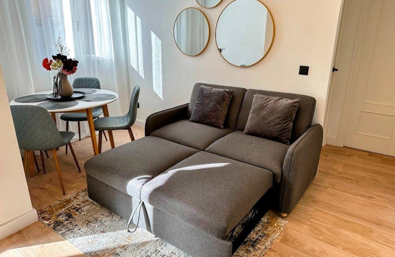 Resale - Apartment -
Torrevieja - Centro