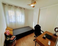 Resale - Apartment -
Torrevieja - Centro