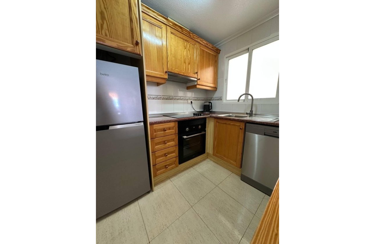 Resale - Apartment -
Torrevieja - Centro