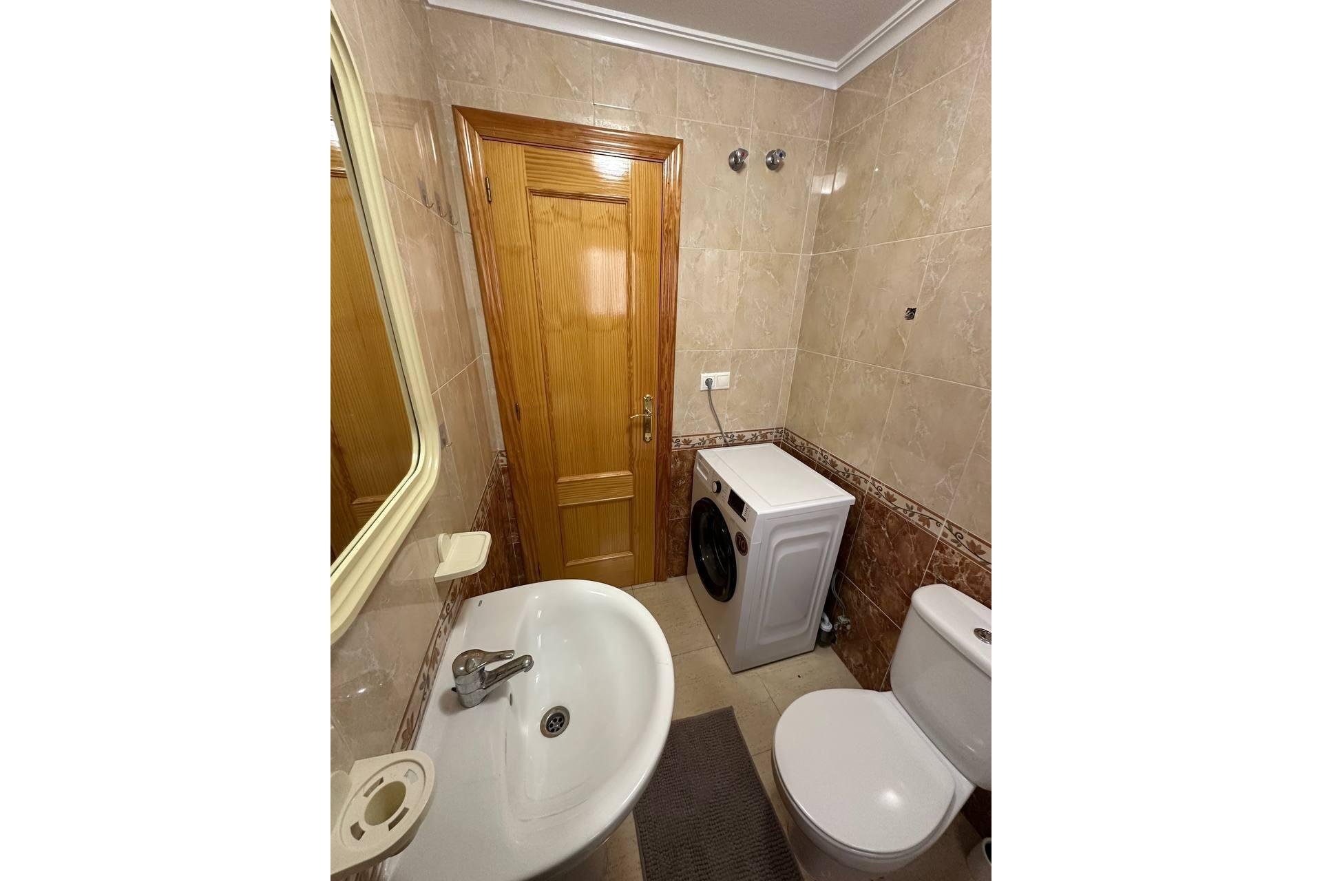 Resale - Apartment -
Torrevieja - Centro