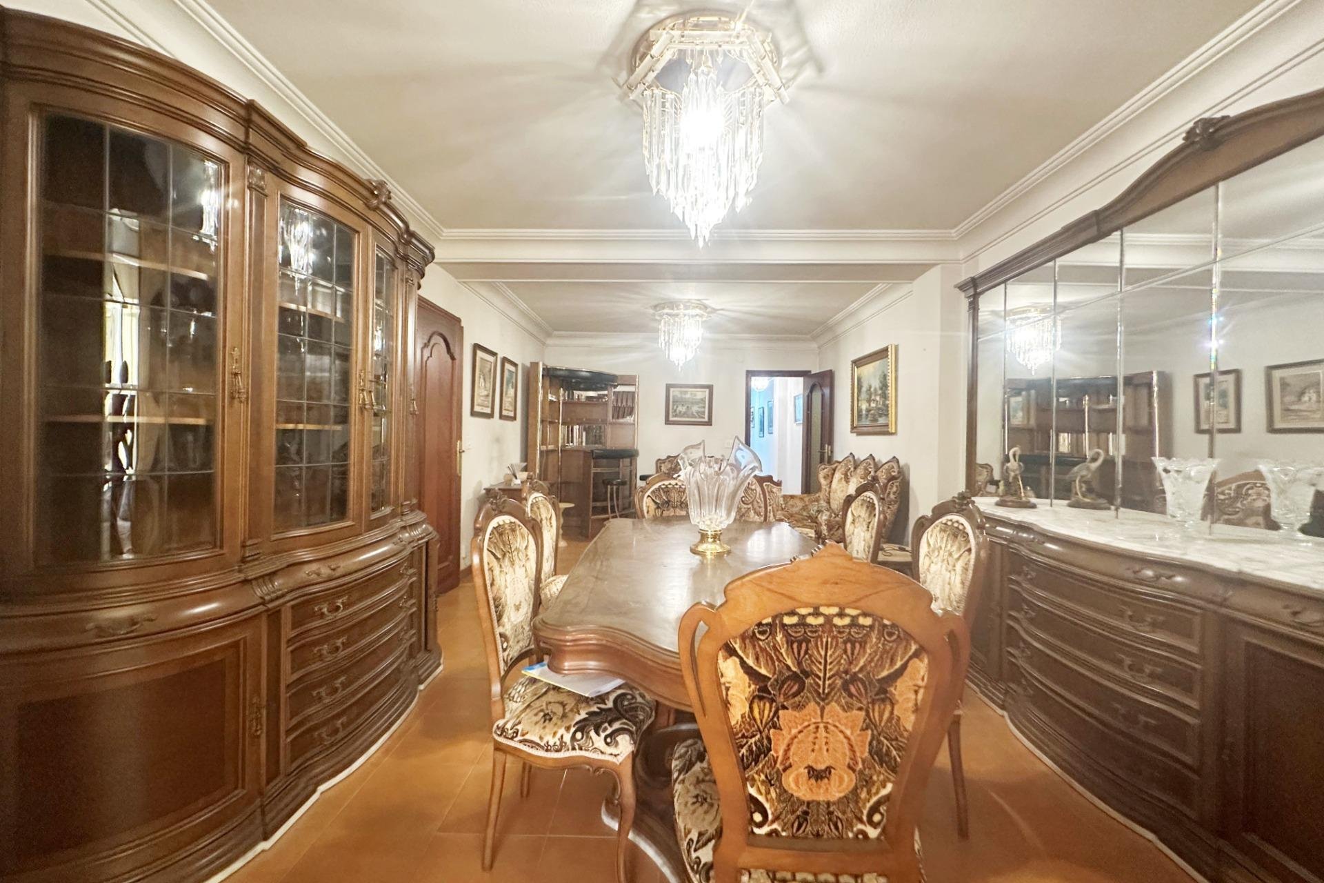 Resale - Apartment -
Torrevieja - Centro