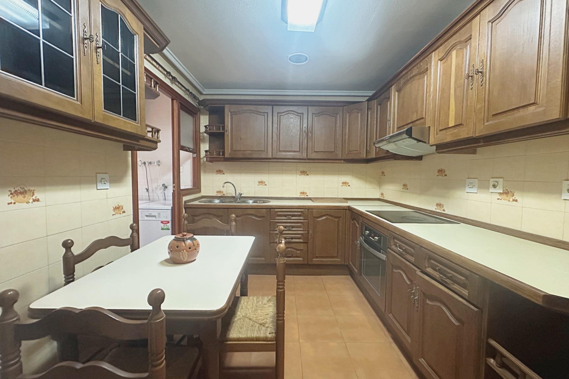 Resale - Apartment -
Torrevieja - Centro