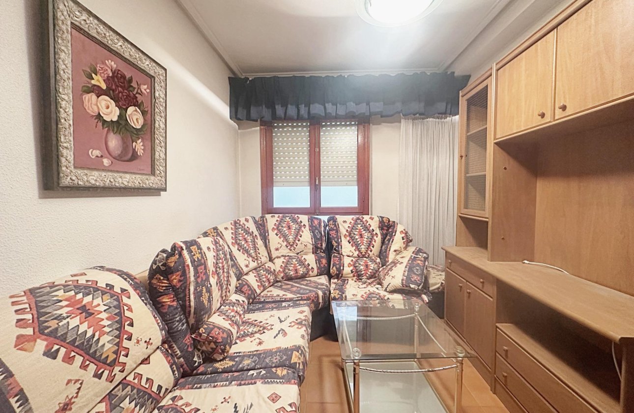 Resale - Apartment -
Torrevieja - Centro
