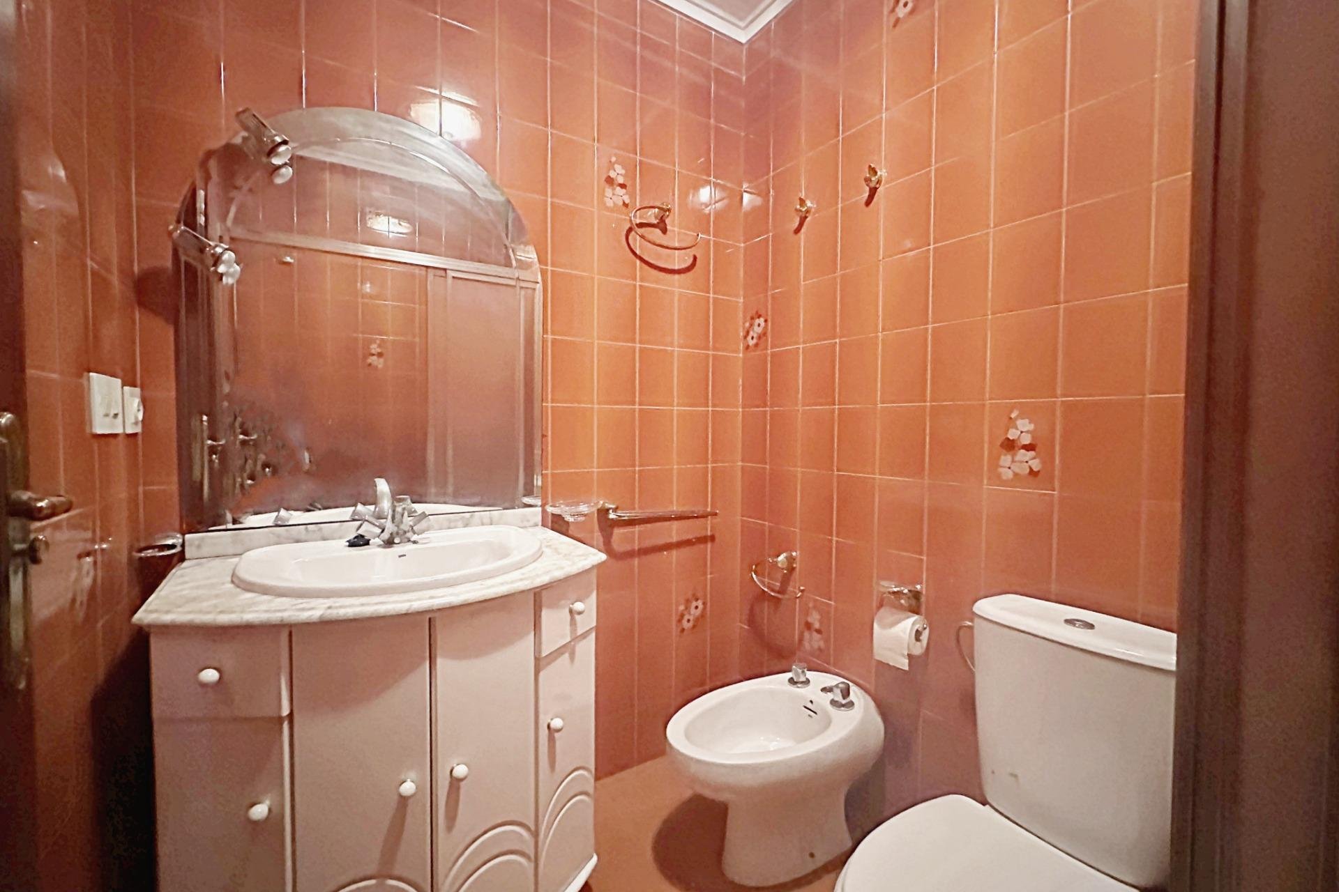 Resale - Apartment -
Torrevieja - Centro