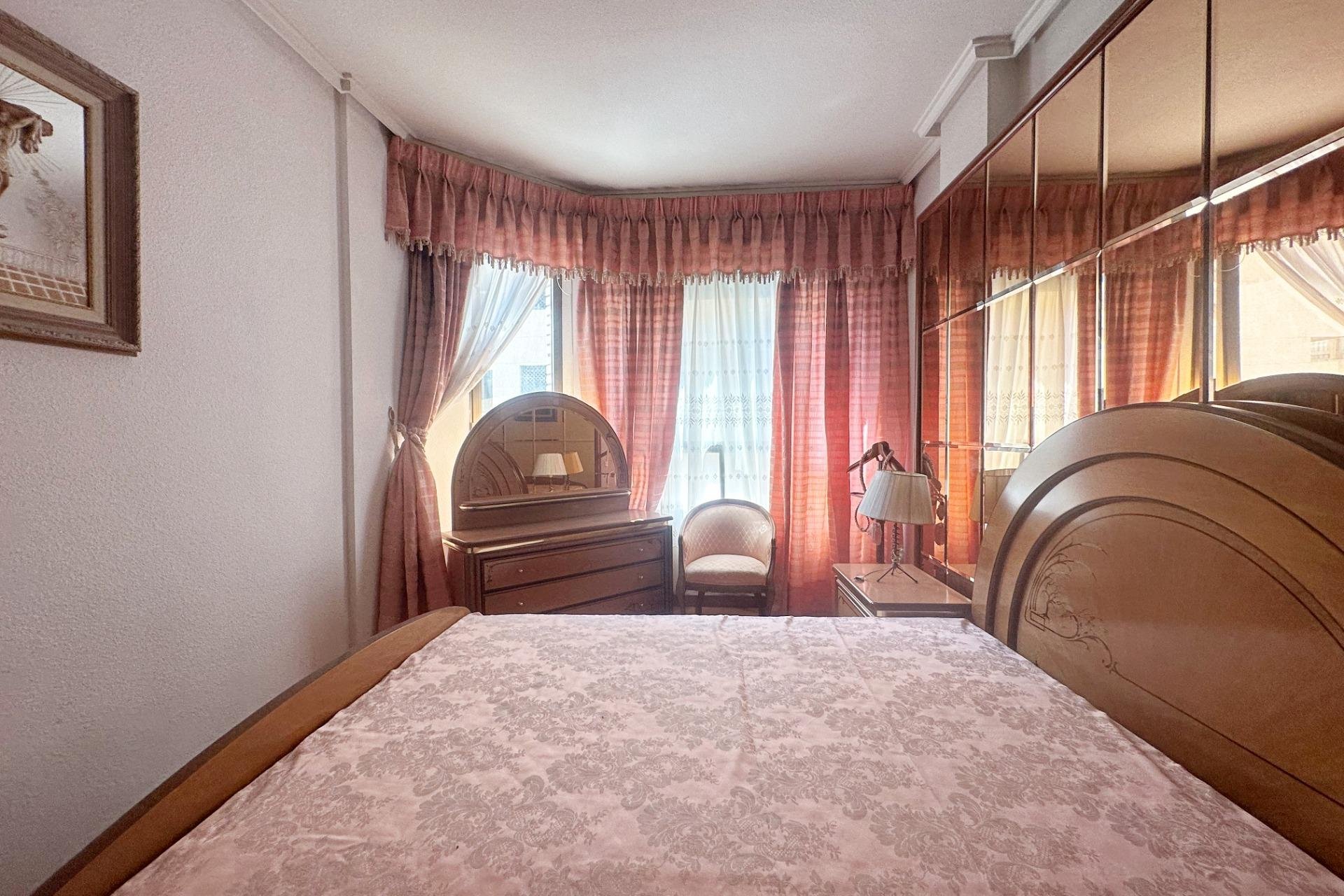 Resale - Apartment -
Torrevieja - Centro