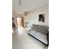 Resale - Apartment -
Torrevieja - Centro