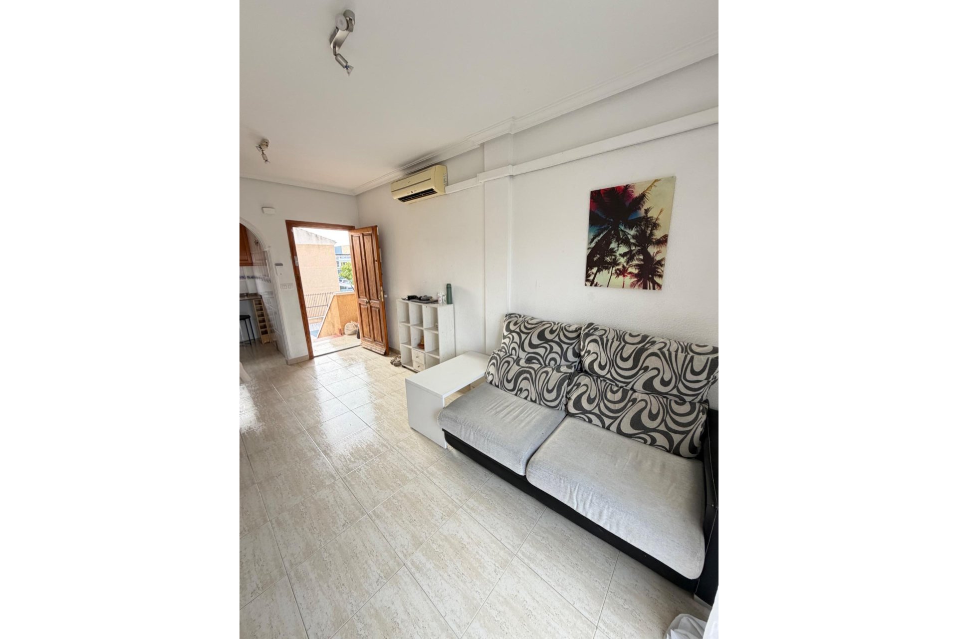 Resale - Apartment -
Torrevieja - Centro