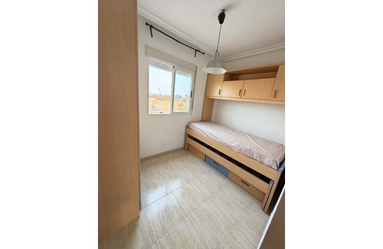 Resale - Apartment -
Torrevieja - Centro