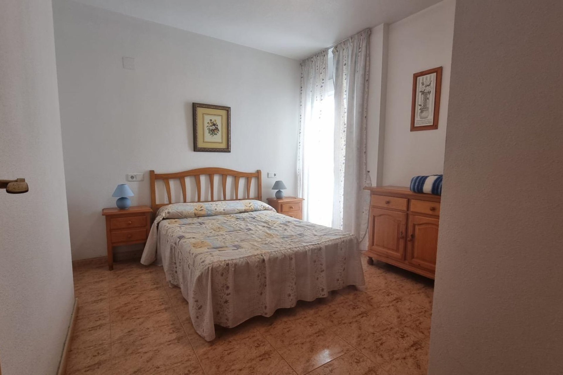Resale - Apartment -
Torrevieja - Centro