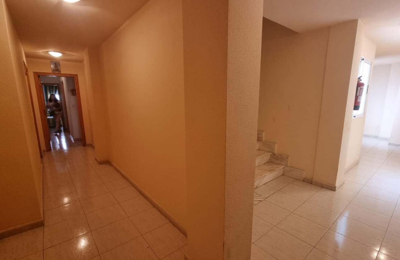 Resale - Apartment -
Torrevieja - Centro