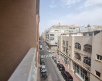 Resale - Apartment -
Torrevieja - Centro