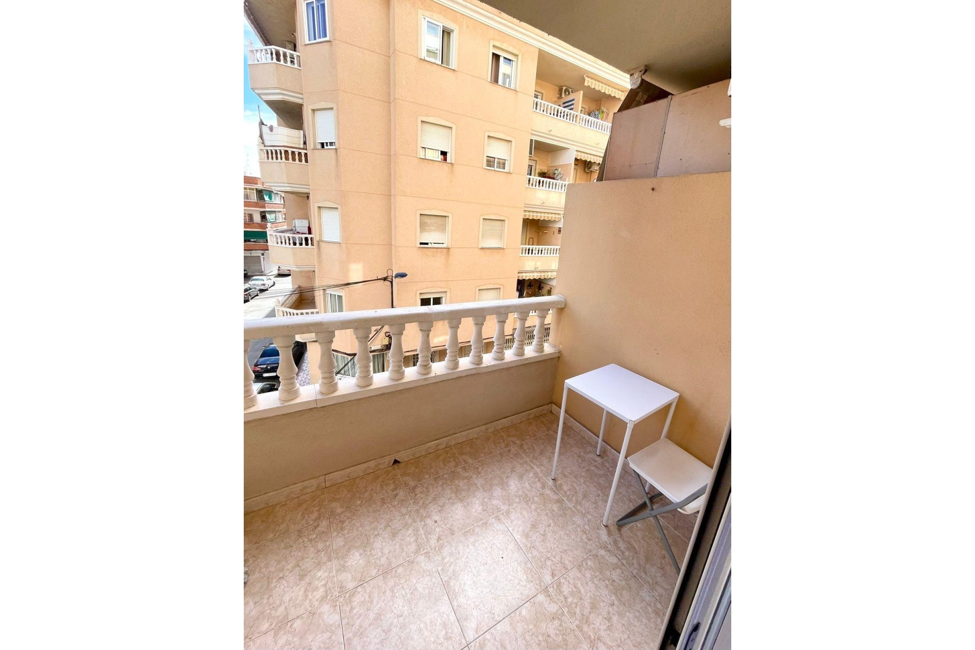 Resale - Apartment -
Torrevieja - Centro