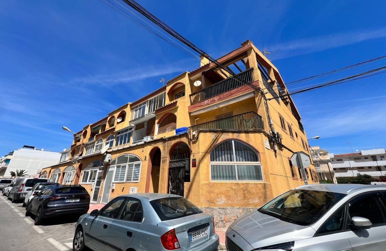 Resale - Apartment -
Torrevieja - Centro
