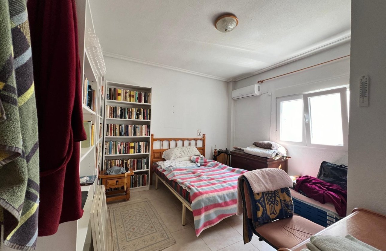 Resale - Apartment -
Torrevieja - Centro