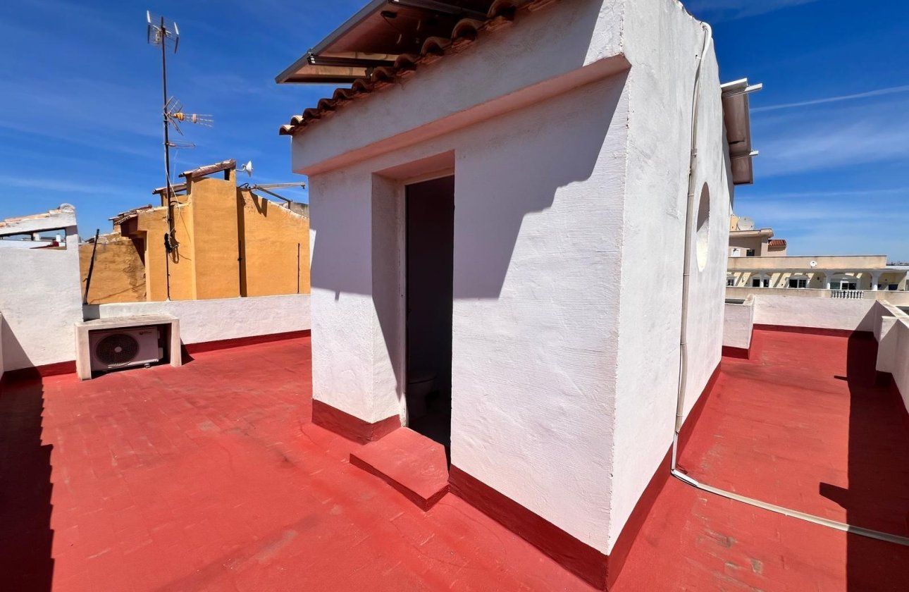 Resale - Apartment -
Torrevieja - Centro