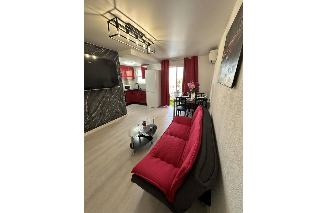 Resale - Apartment -
Torrevieja - Centro