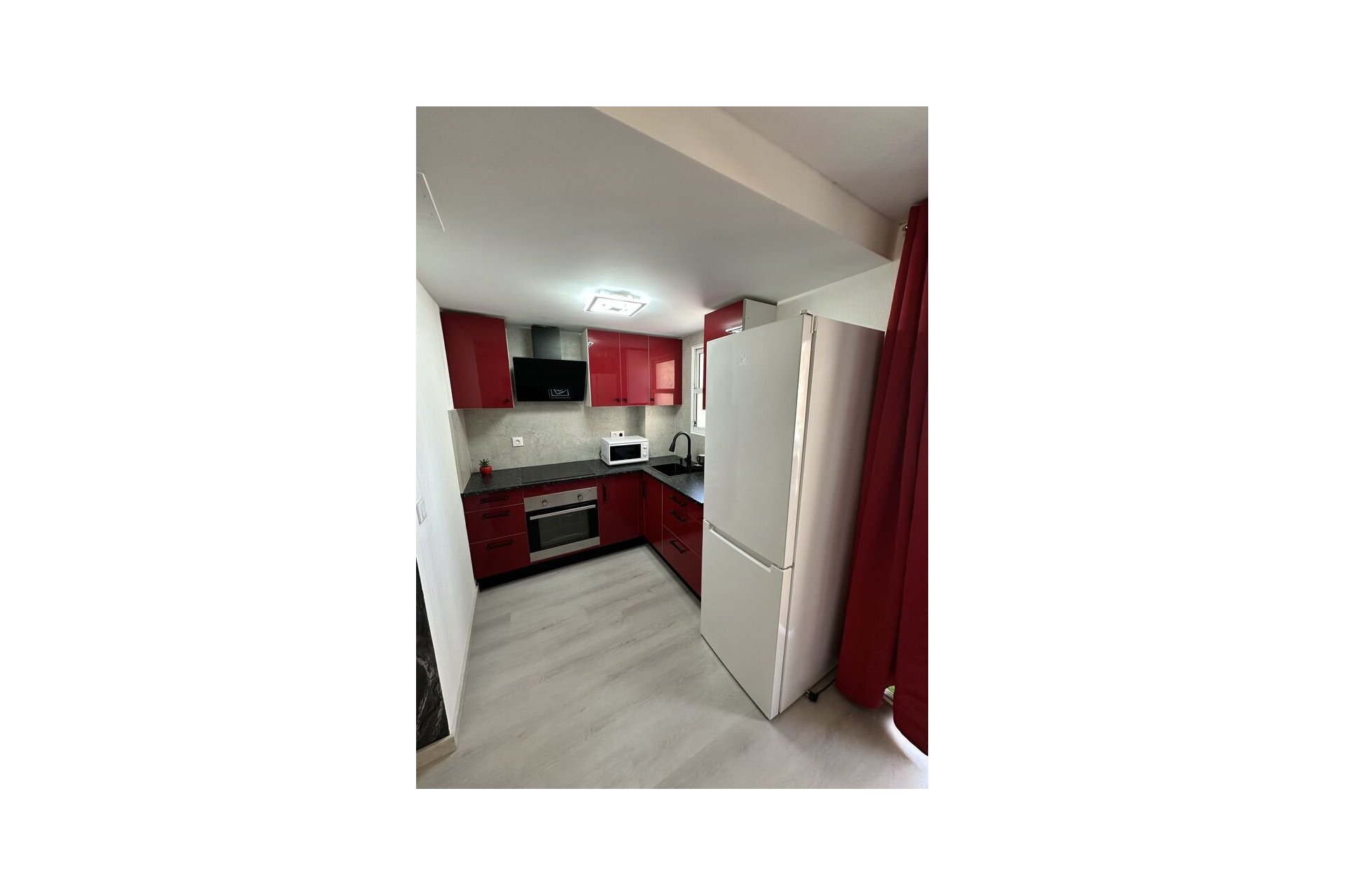 Resale - Apartment -
Torrevieja - Centro