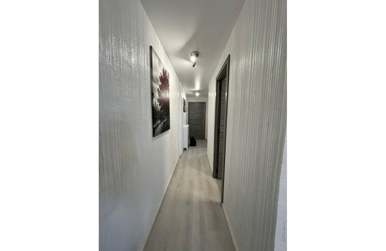 Resale - Apartment -
Torrevieja - Centro