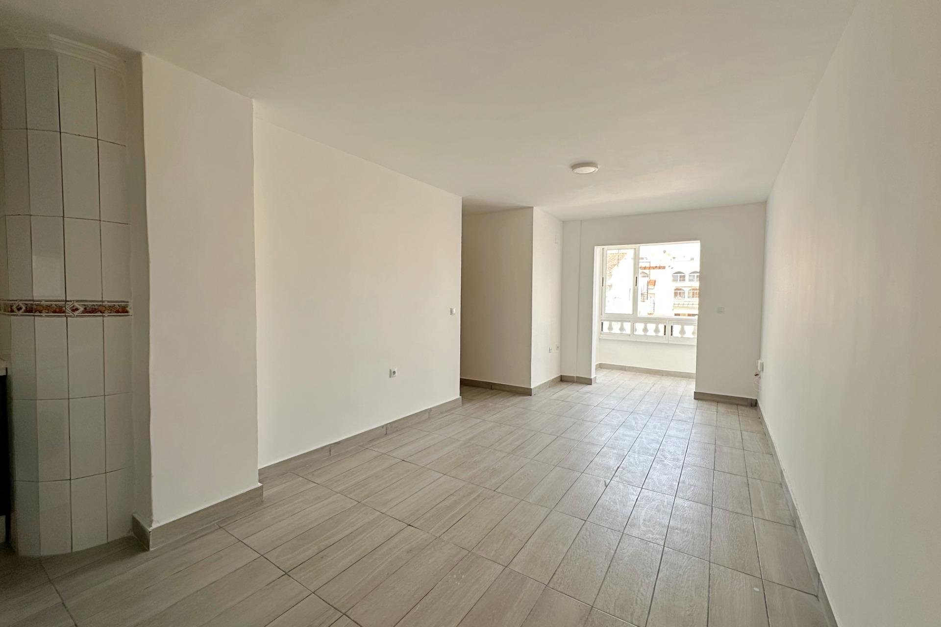 Resale - Apartment -
Torrevieja - Centro