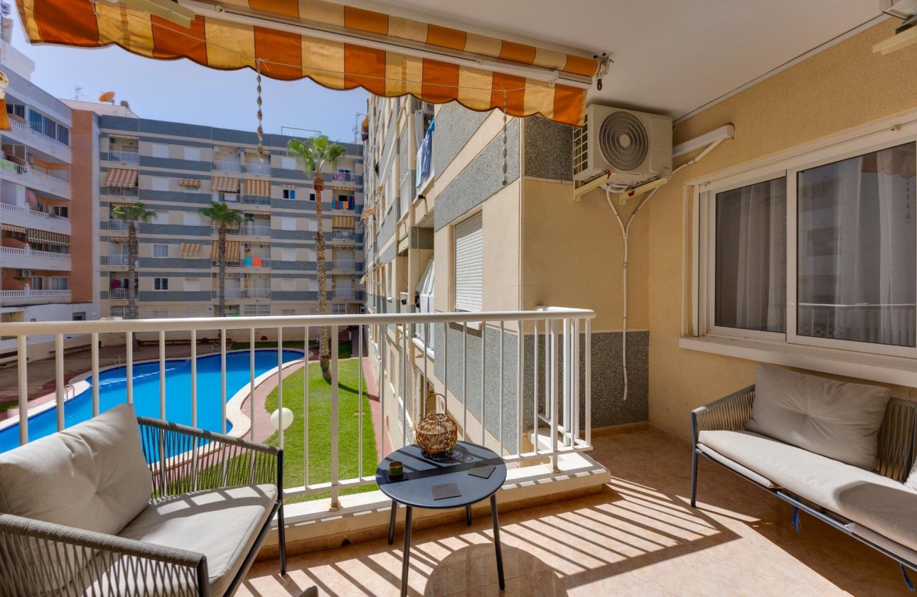 Resale - Apartment -
Torrevieja - Centro