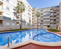 Resale - Apartment -
Torrevieja - Centro