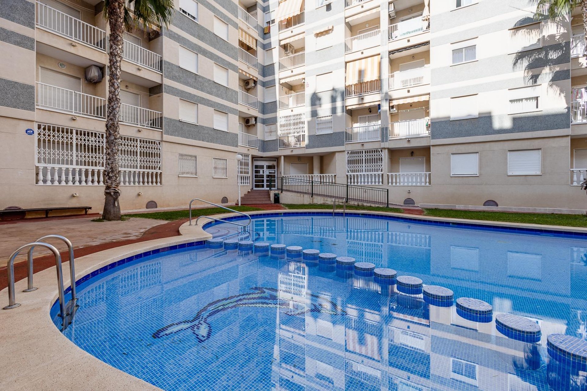 Resale - Apartment -
Torrevieja - Centro