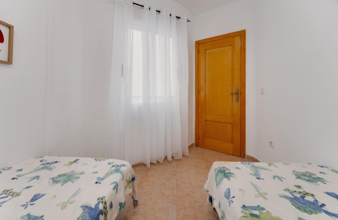 Resale - Apartment -
Torrevieja - Centro