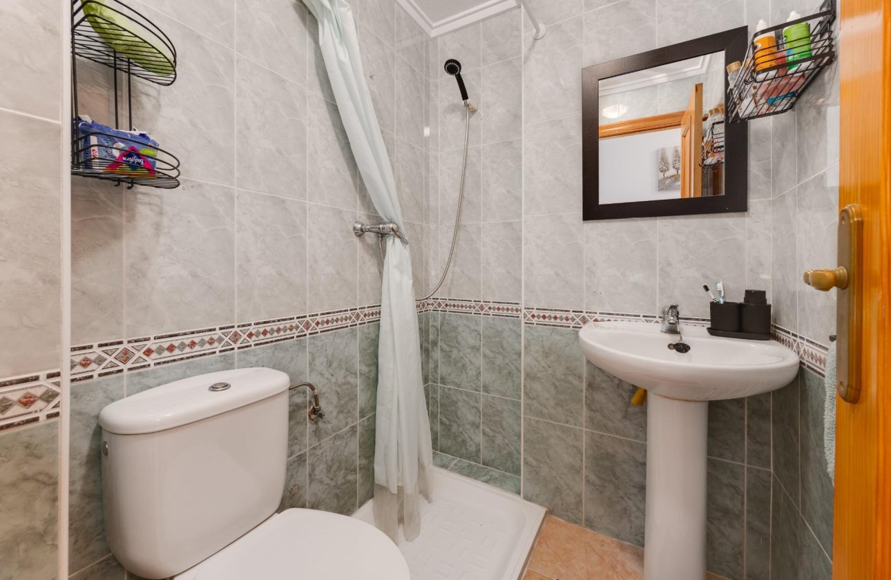 Resale - Apartment -
Torrevieja - Centro