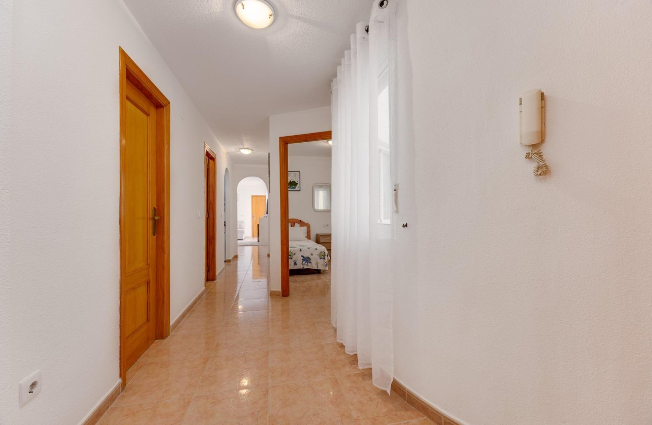 Resale - Apartment -
Torrevieja - Centro