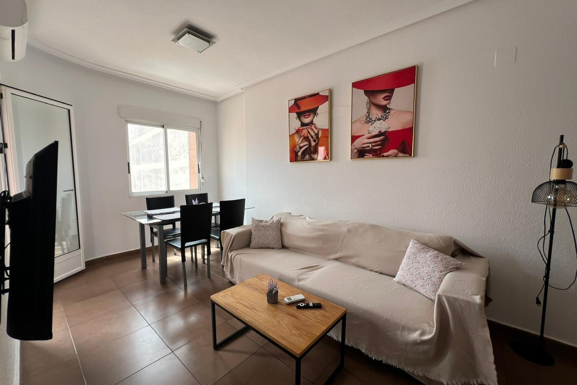 Resale - Apartment -
Torrevieja - Centro