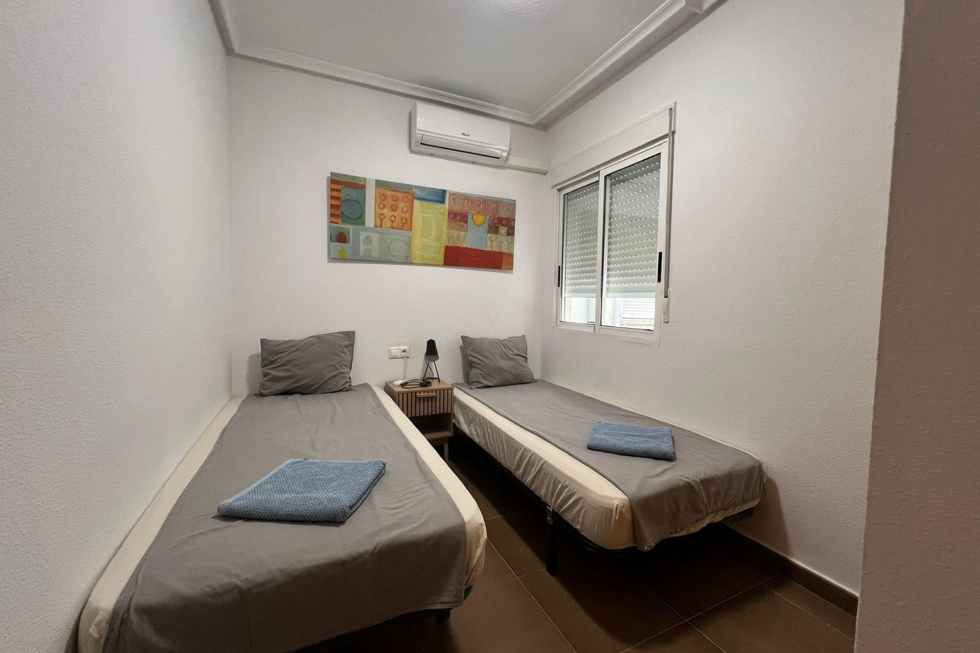 Resale - Apartment -
Torrevieja - Centro
