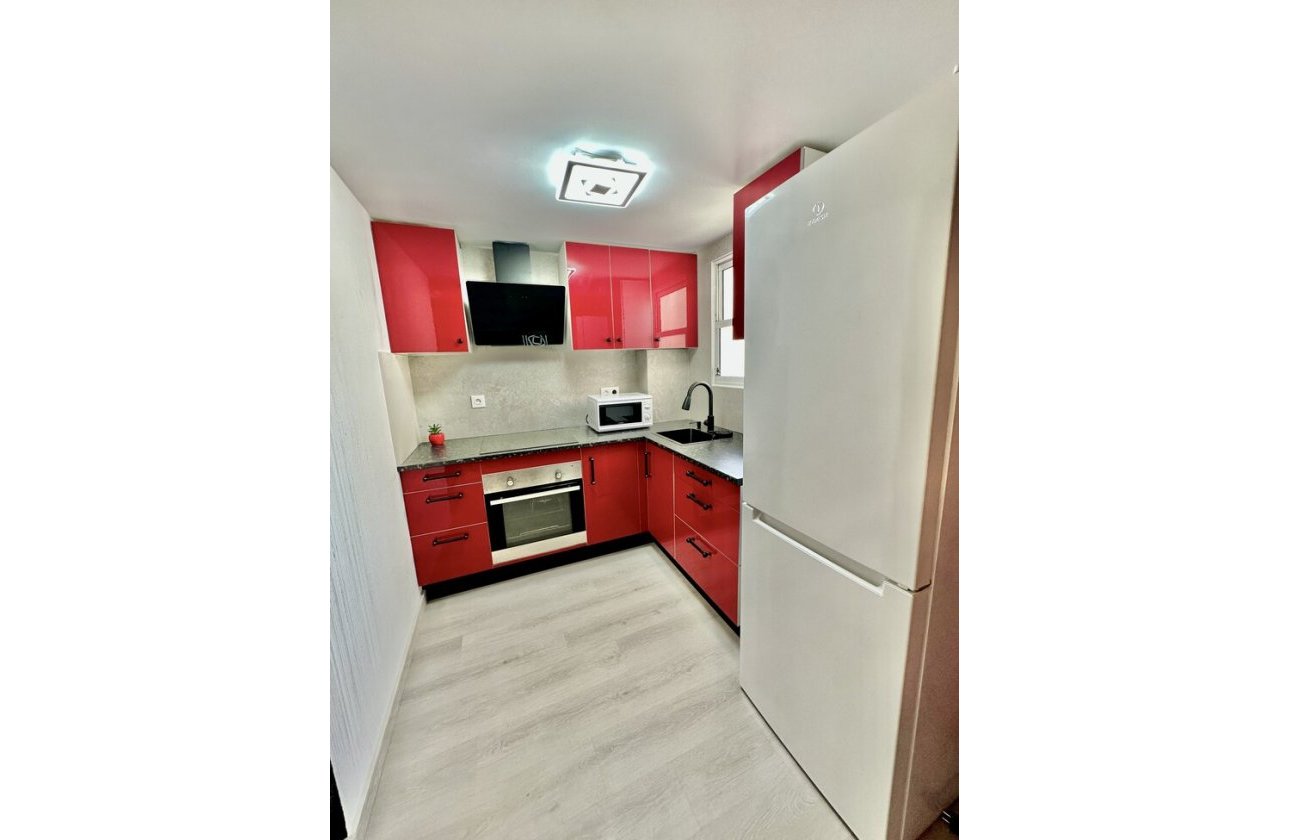 Resale - Apartment -
Torrevieja - Centro