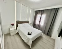 Resale - Apartment -
Torrevieja - Centro
