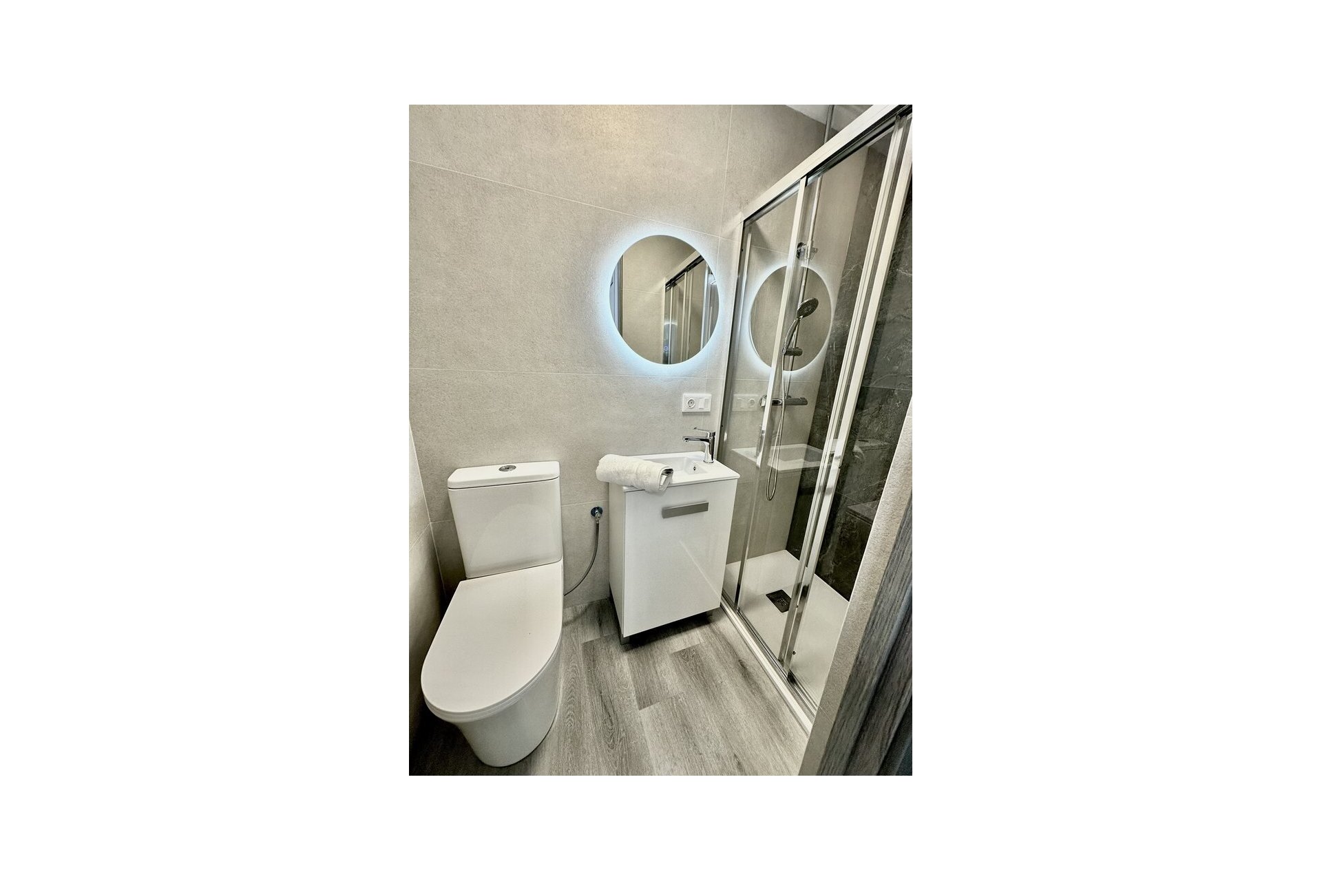 Resale - Apartment -
Torrevieja - Centro