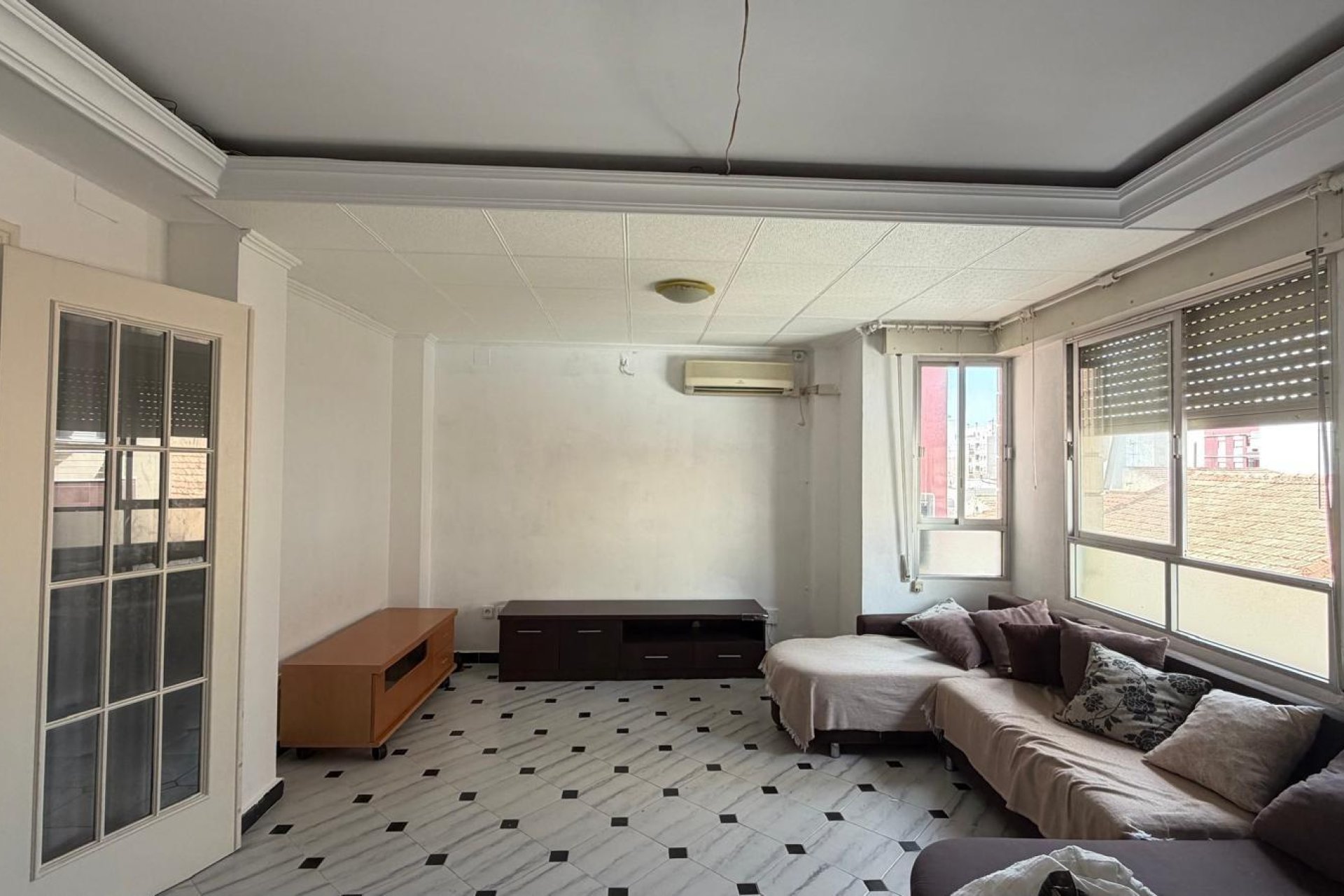 Resale - Apartment -
Torrevieja - Centro